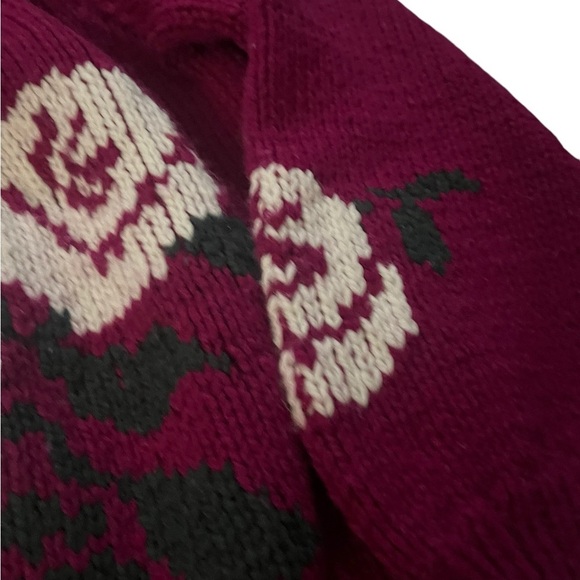 Vintage chunky knit sweater with rosettes and great neck detailing ladies XL - Picture 2 of 5